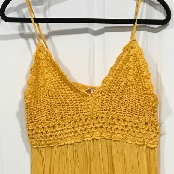 Hint of blush size: XL (juniors) Color: yellow - Picture 2 of 5